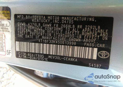 2005 Toyota Camry Le V6 z USA, uszkodzony, nr VIN 4T1BF32K45U613998